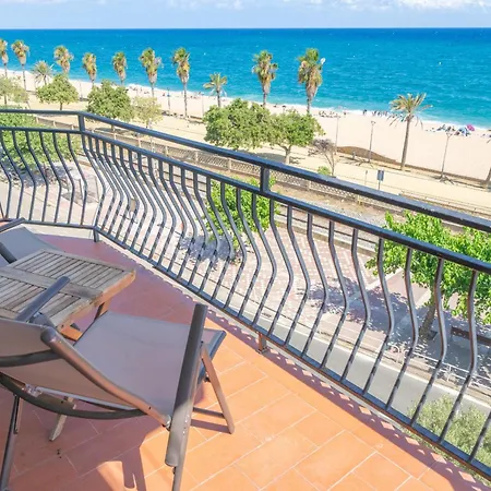 Homeholidaysrentals Palm - Costa Barcelona * Canet De Mar