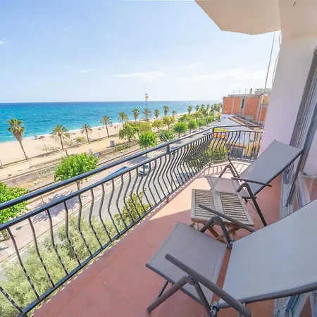 Homeholidaysrentals Palm - Costa Barcelona Canet De Mar