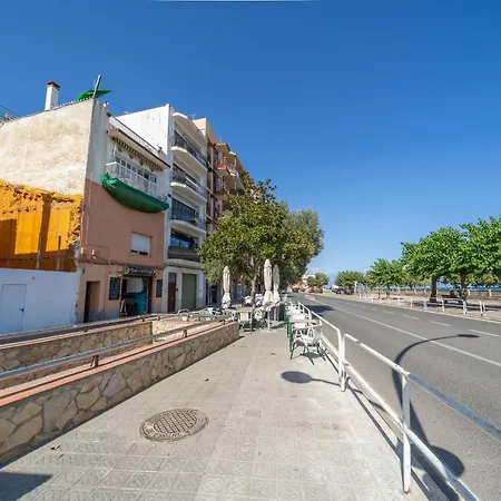 Homeholidaysrentals Palm - Costa Barcelona * Canet De Mar